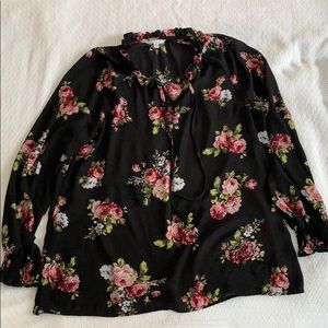 Women’s black floral top